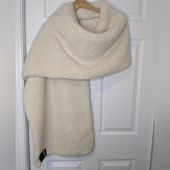 Bench Sherpa Oversized Scarf - Beige - Picture 1 of 2
